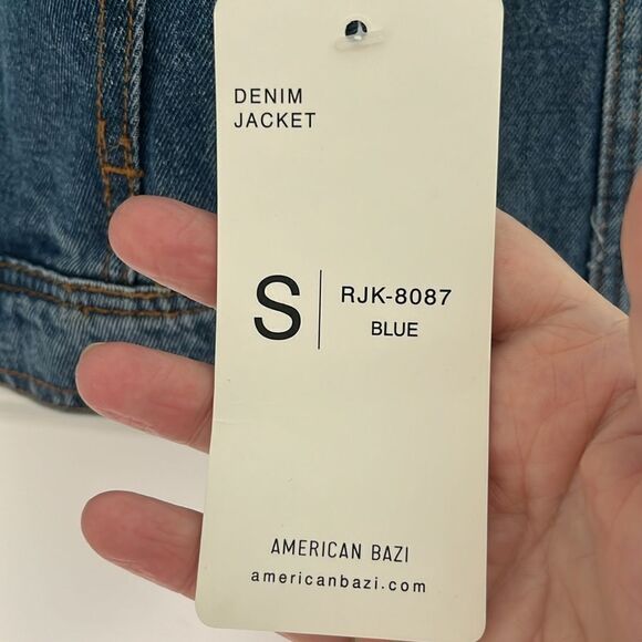 American Bazi Cropped Denim Offset Zipper Round Pulls Snap Details - Picture 8 of 10